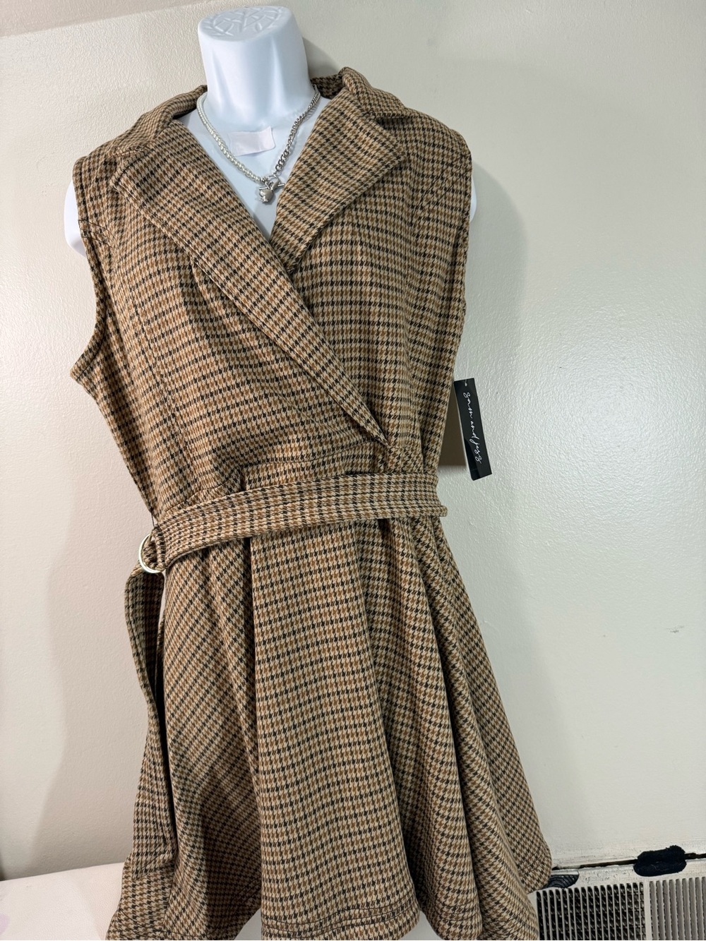 Sleeveless Belted Houndstooth Midi Dress - Tan